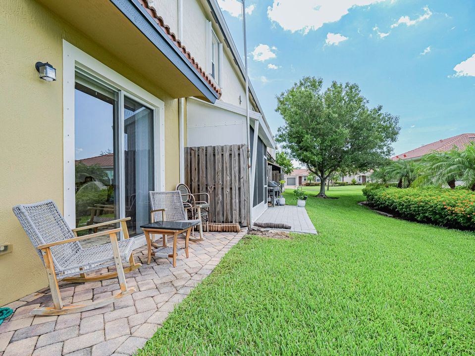 For Rent: $2,500 (3 beds, 2 baths, 1520 Square Feet)