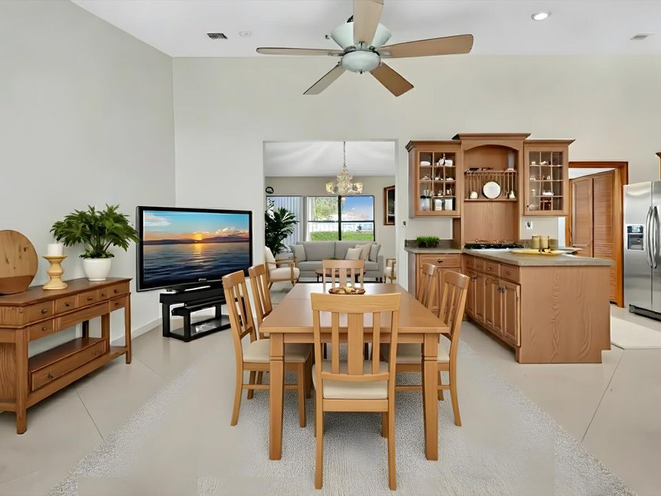 待售: $469,000 (2 贝兹, 2 浴室, 1449 平方英尺)