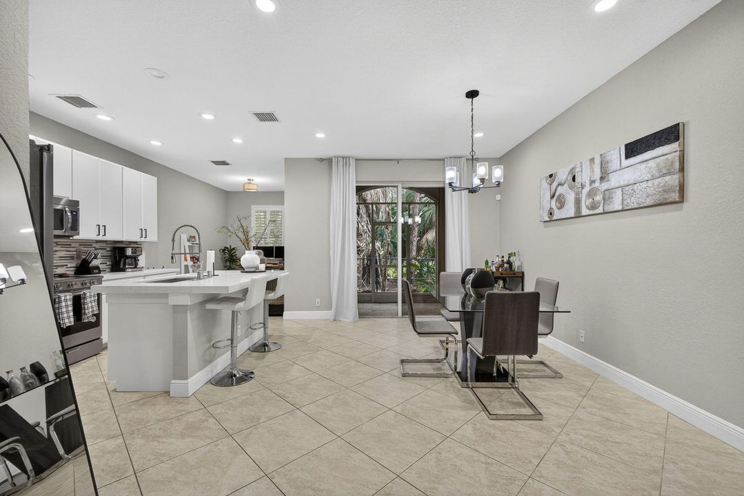 For Sale: $545,000 (3 beds, 2 baths, 1741 Square Feet)