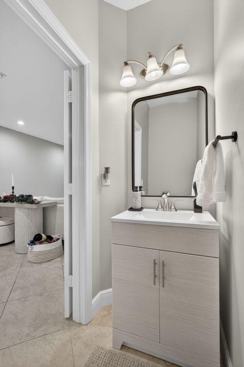 For Sale: $545,000 (3 beds, 2 baths, 1741 Square Feet)