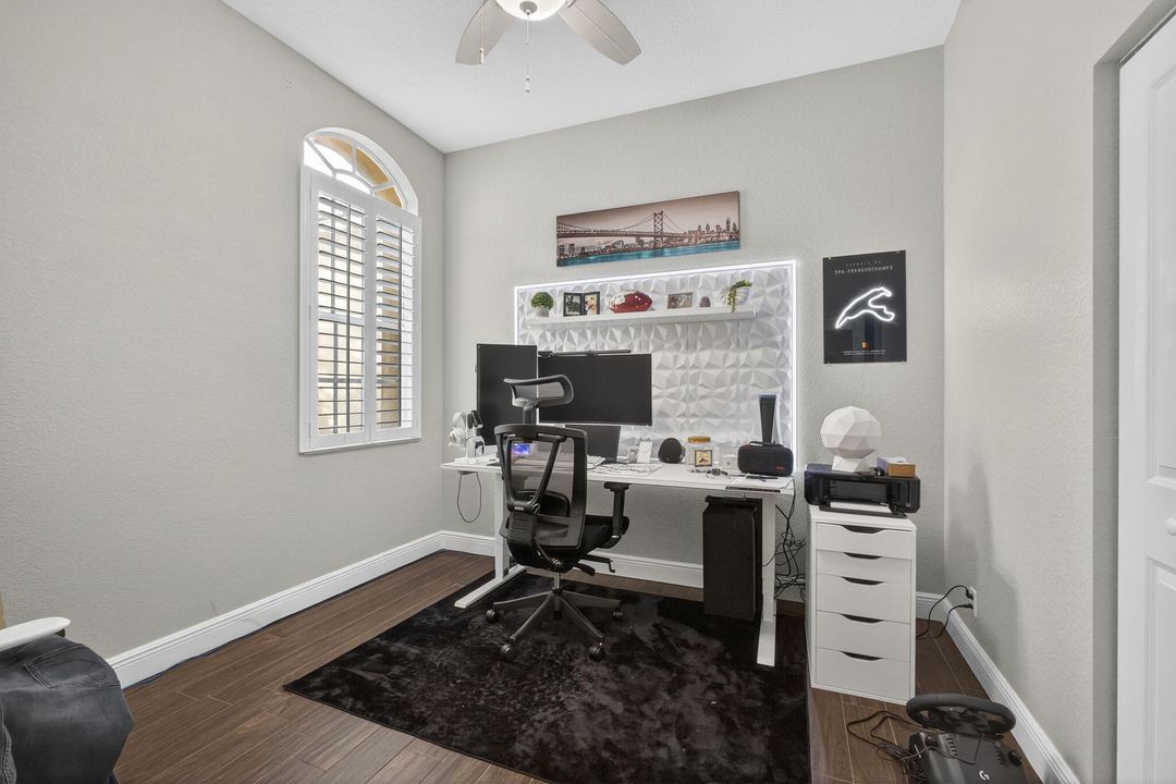 For Sale: $545,000 (3 beds, 2 baths, 1741 Square Feet)