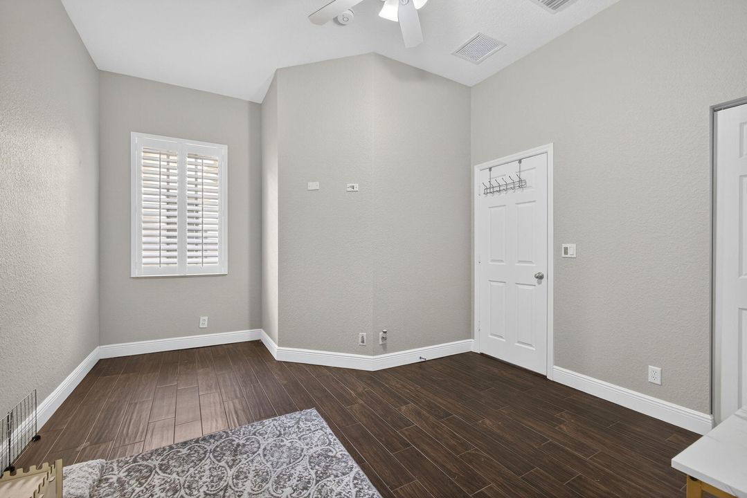 For Sale: $545,000 (3 beds, 2 baths, 1741 Square Feet)