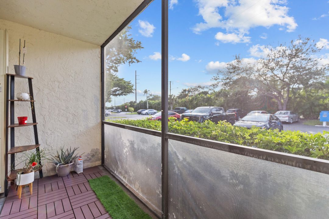 En Venta: $280,000 (2 camas, 2 baños, 1111 Pies cuadrados)