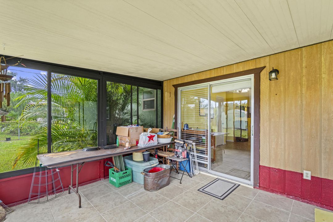 For Sale: $292,950 (2 beds, 2 baths, 900 Square Feet)