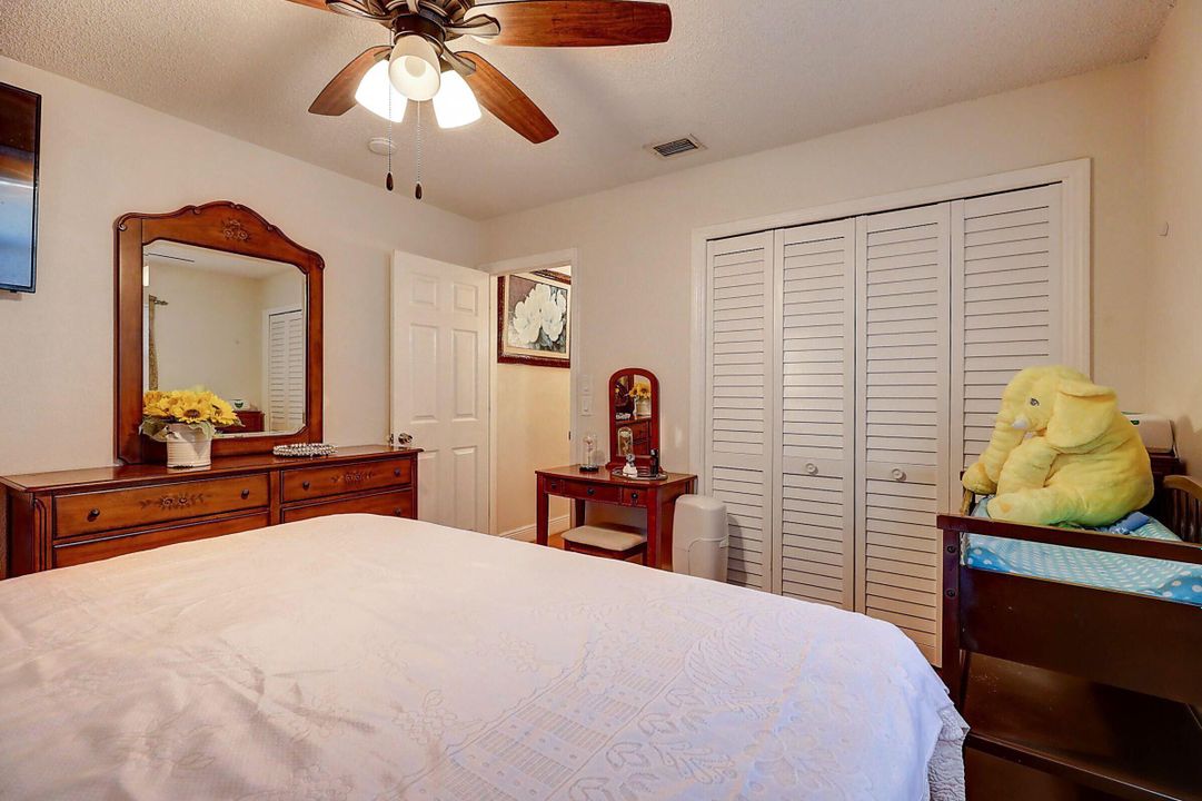 For Sale: $435,000 (3 beds, 1 baths, 1049 Square Feet)