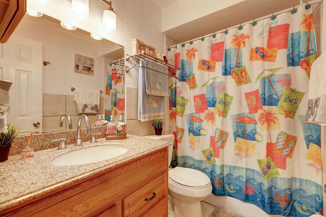 For Sale: $435,000 (3 beds, 1 baths, 1049 Square Feet)