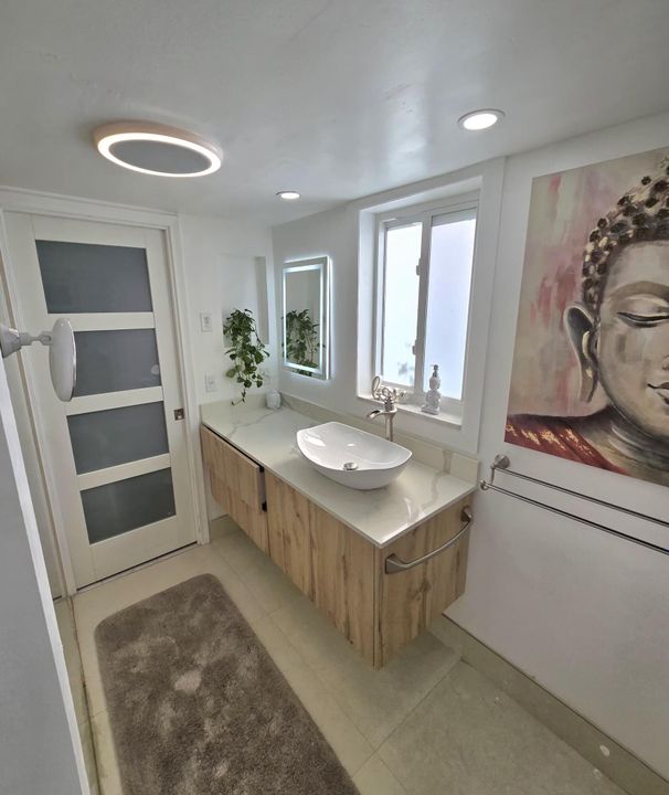 For Sale: $275,000 (2 beds, 2 baths, 1110 Square Feet)