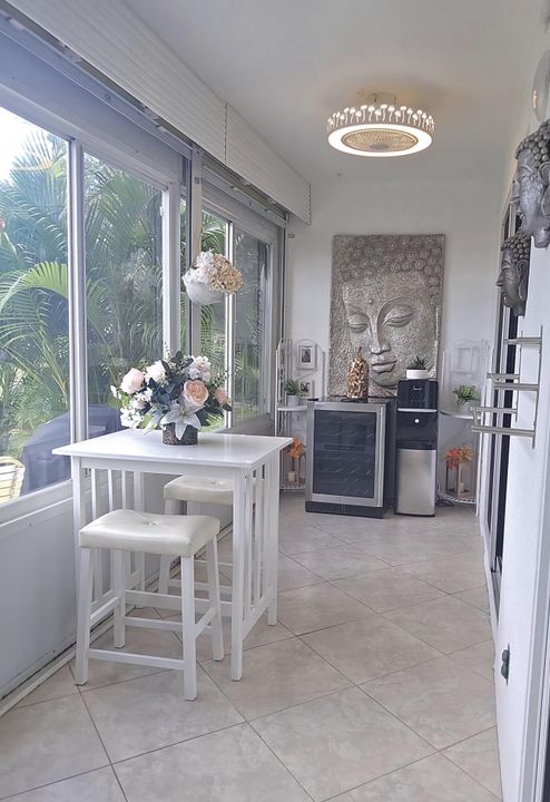 For Sale: $275,000 (2 beds, 2 baths, 1110 Square Feet)