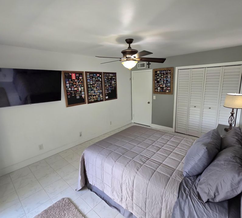 For Sale: $275,000 (2 beds, 2 baths, 1110 Square Feet)