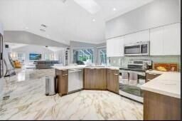 待售: $749,900 (5 贝兹, 4 浴室, 3331 平方英尺)