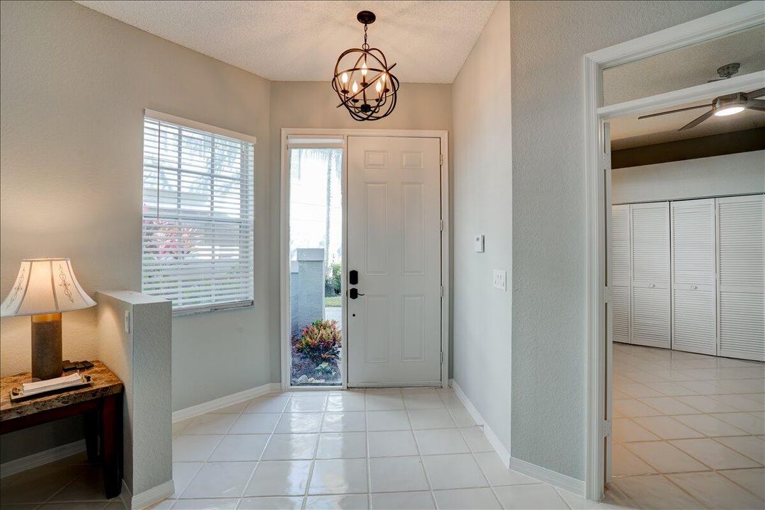 出租: $7,500 (3 贝兹, 2 浴室, 1807 平方英尺)