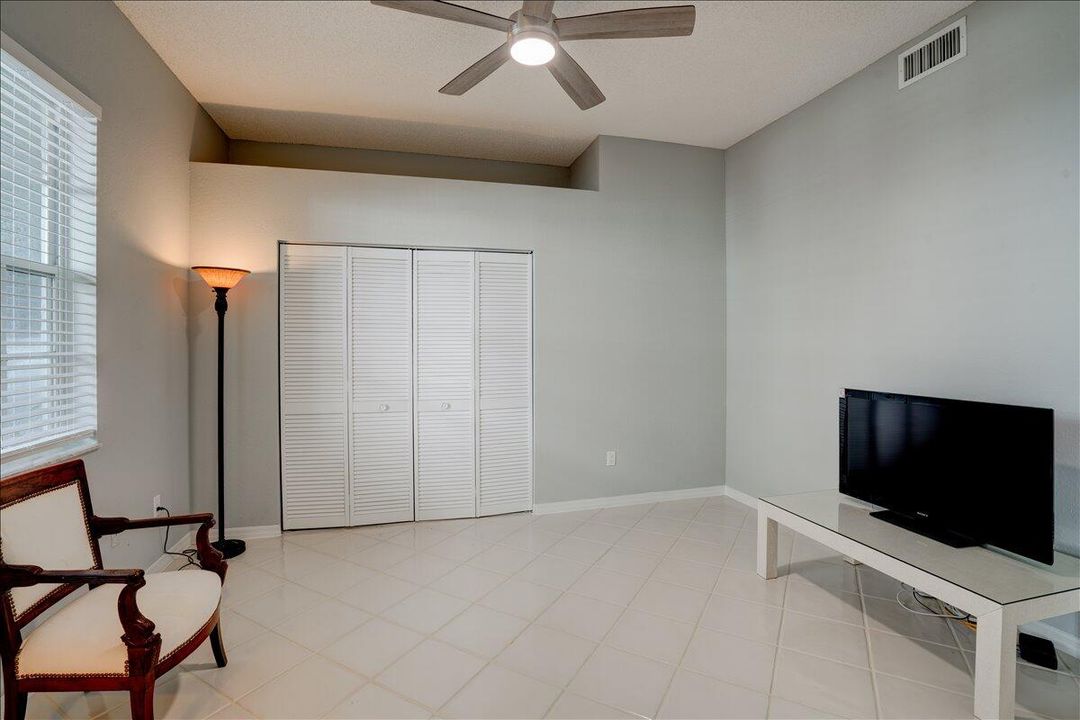 出租: $7,500 (3 贝兹, 2 浴室, 1807 平方英尺)