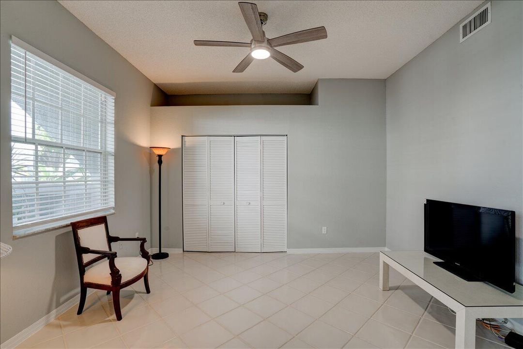 出租: $7,500 (3 贝兹, 2 浴室, 1807 平方英尺)