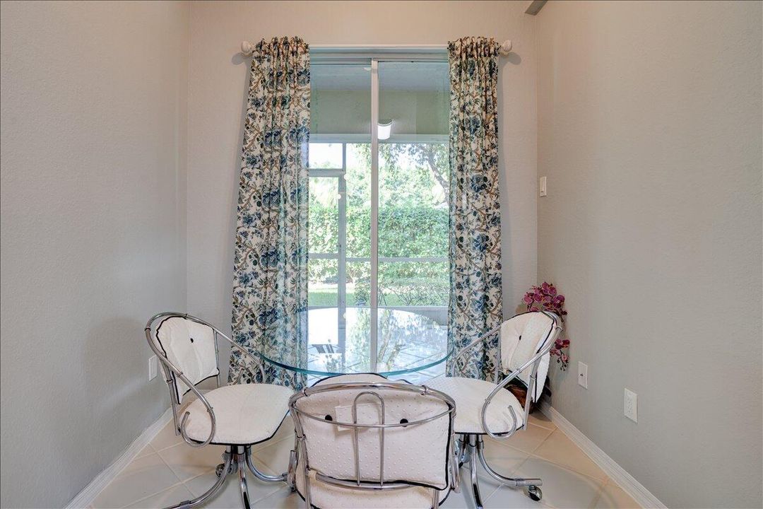 出租: $7,500 (3 贝兹, 2 浴室, 1807 平方英尺)