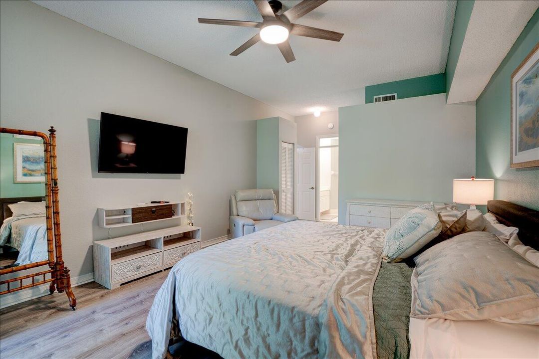 出租: $7,500 (3 贝兹, 2 浴室, 1807 平方英尺)