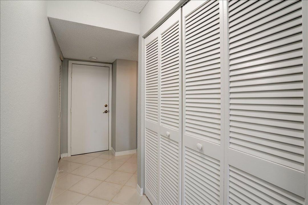 出租: $7,500 (3 贝兹, 2 浴室, 1807 平方英尺)