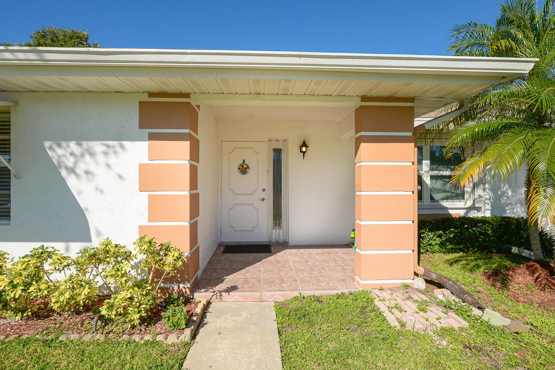 For Sale: $139,000 (2 beds, 2 baths, 1280 Square Feet)