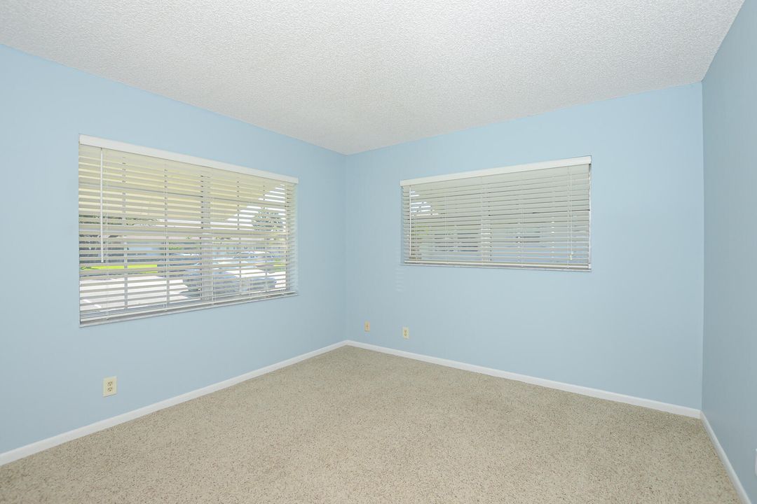 For Sale: $139,000 (2 beds, 2 baths, 1280 Square Feet)