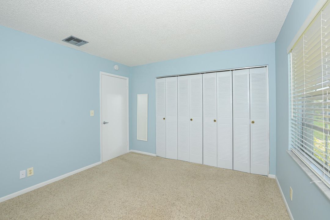 For Sale: $139,000 (2 beds, 2 baths, 1280 Square Feet)