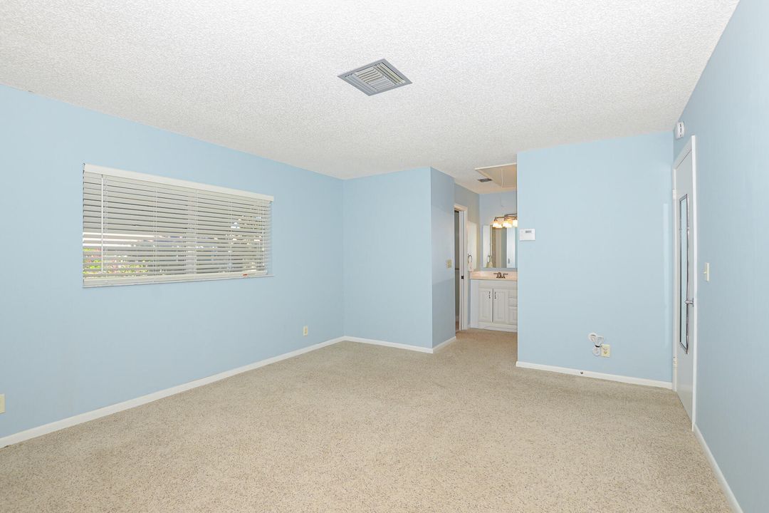 For Sale: $139,000 (2 beds, 2 baths, 1280 Square Feet)