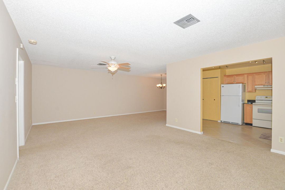 For Sale: $139,000 (2 beds, 2 baths, 1280 Square Feet)