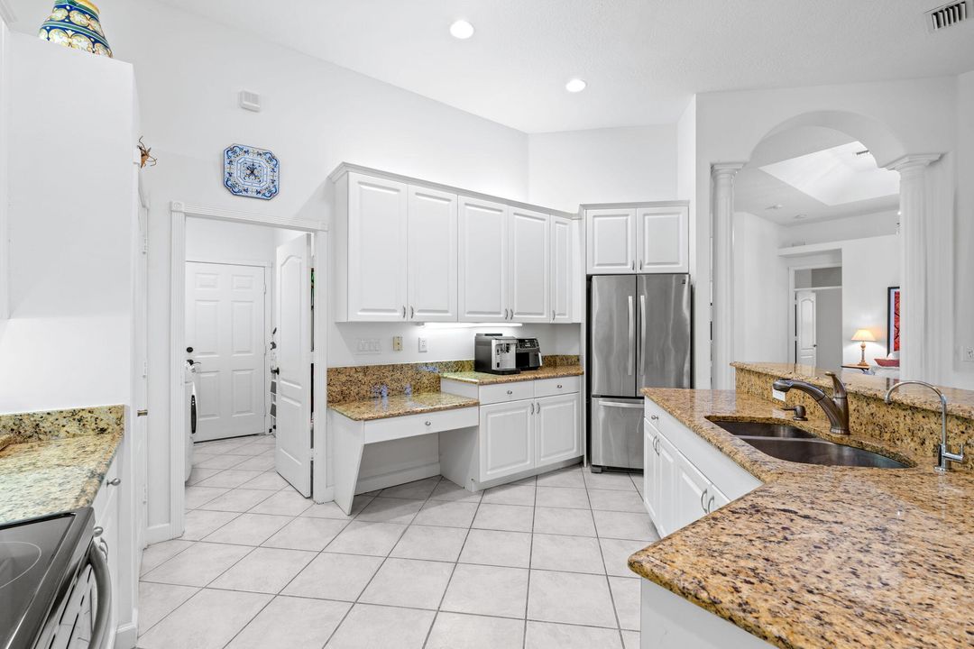 For Rent: $38,500 (4 beds, 3 baths, 2635 Square Feet)