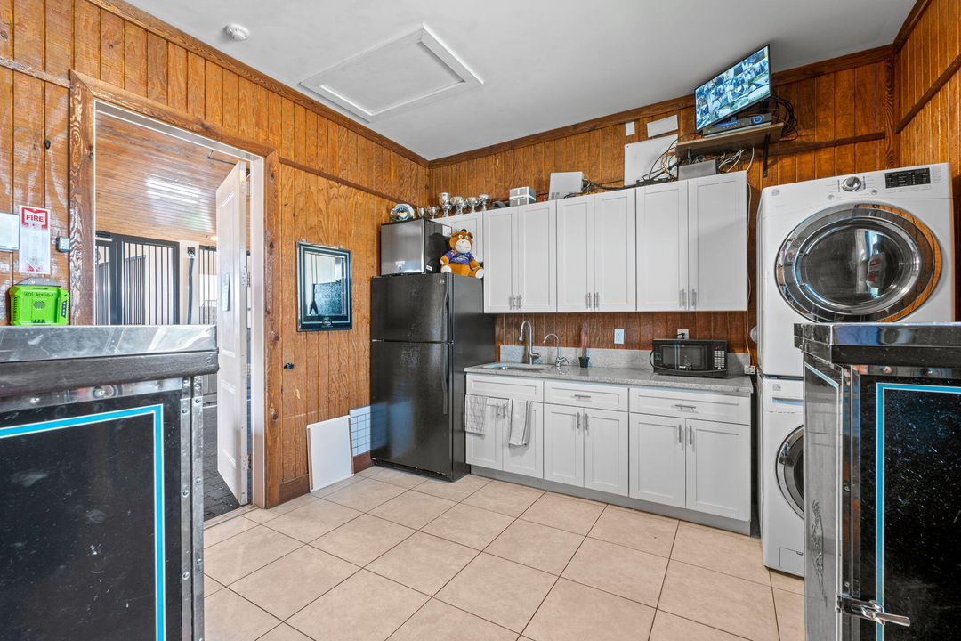 For Rent: $38,500 (4 beds, 3 baths, 2635 Square Feet)