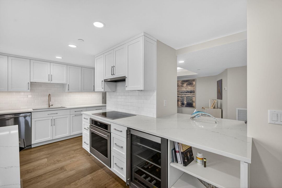 For Sale: $1,695,000 (3 beds, 2 baths, 2000 Square Feet)