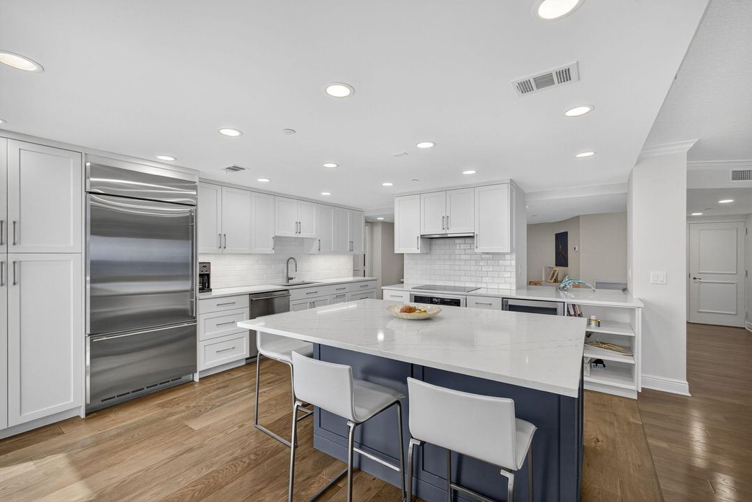 For Sale: $1,695,000 (3 beds, 2 baths, 2000 Square Feet)