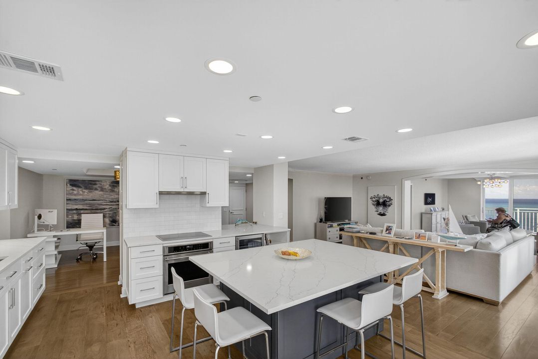 For Sale: $1,695,000 (3 beds, 2 baths, 2000 Square Feet)