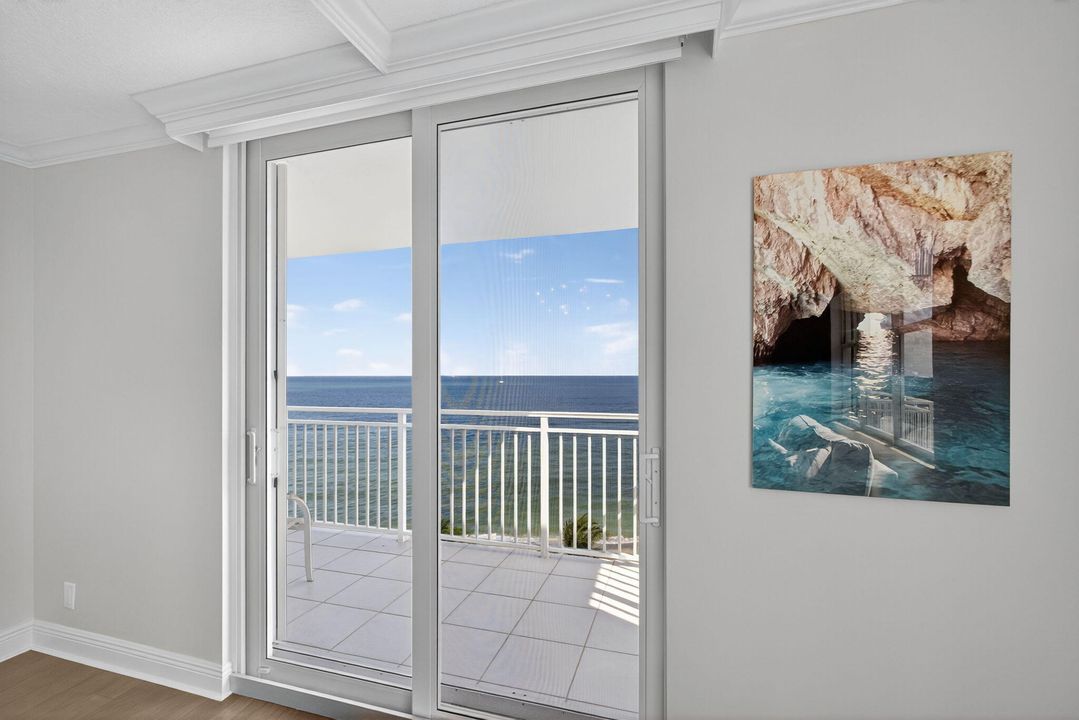 For Sale: $1,695,000 (3 beds, 2 baths, 2000 Square Feet)