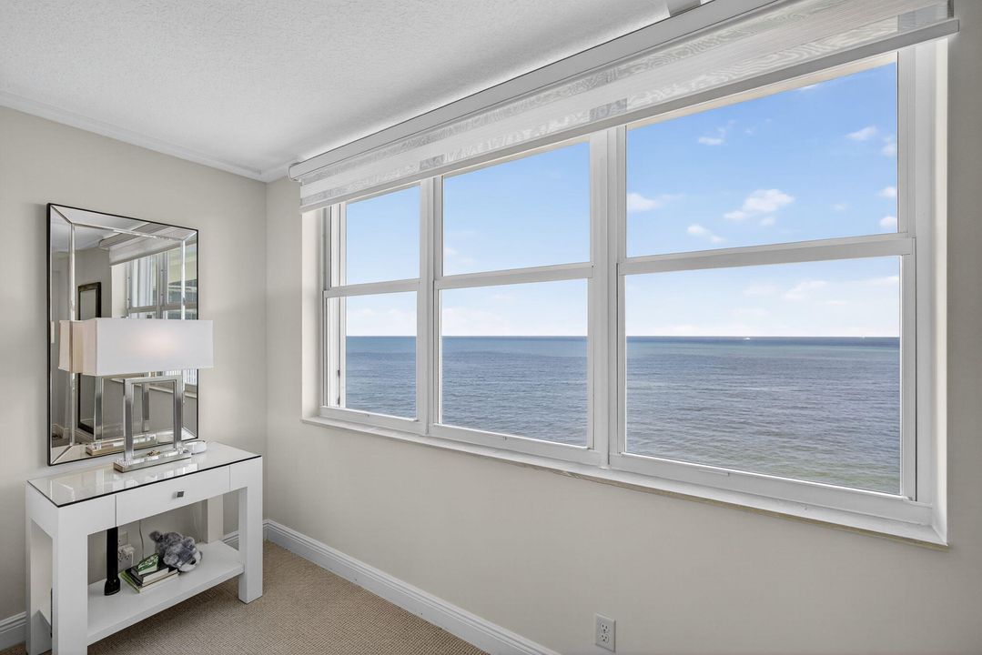 For Sale: $1,695,000 (3 beds, 2 baths, 2000 Square Feet)