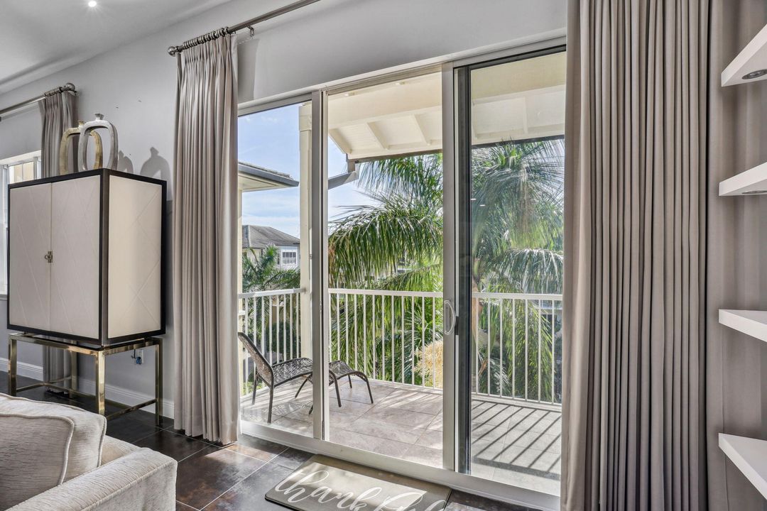 For Rent: $6,500 (2 beds, 2 baths, 1980 Square Feet)