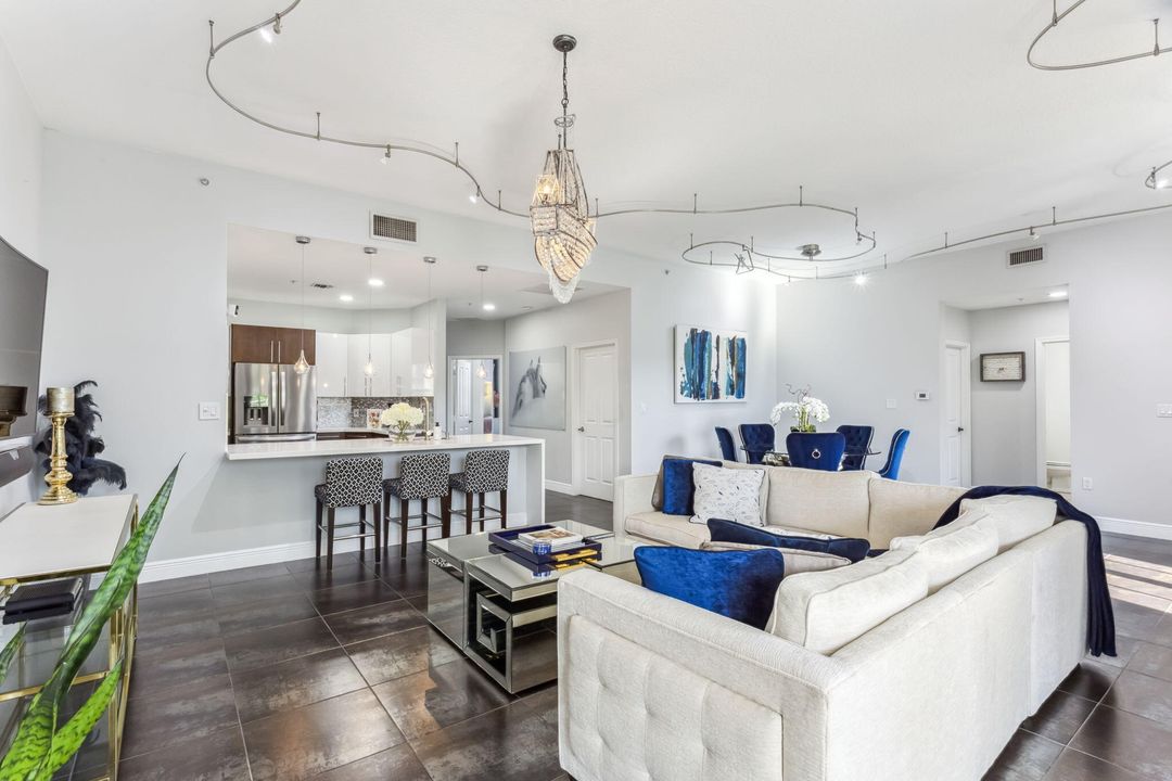 For Rent: $6,500 (2 beds, 2 baths, 1980 Square Feet)