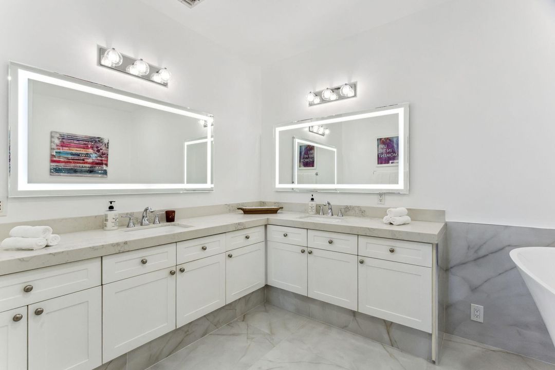 For Rent: $6,500 (2 beds, 2 baths, 1980 Square Feet)