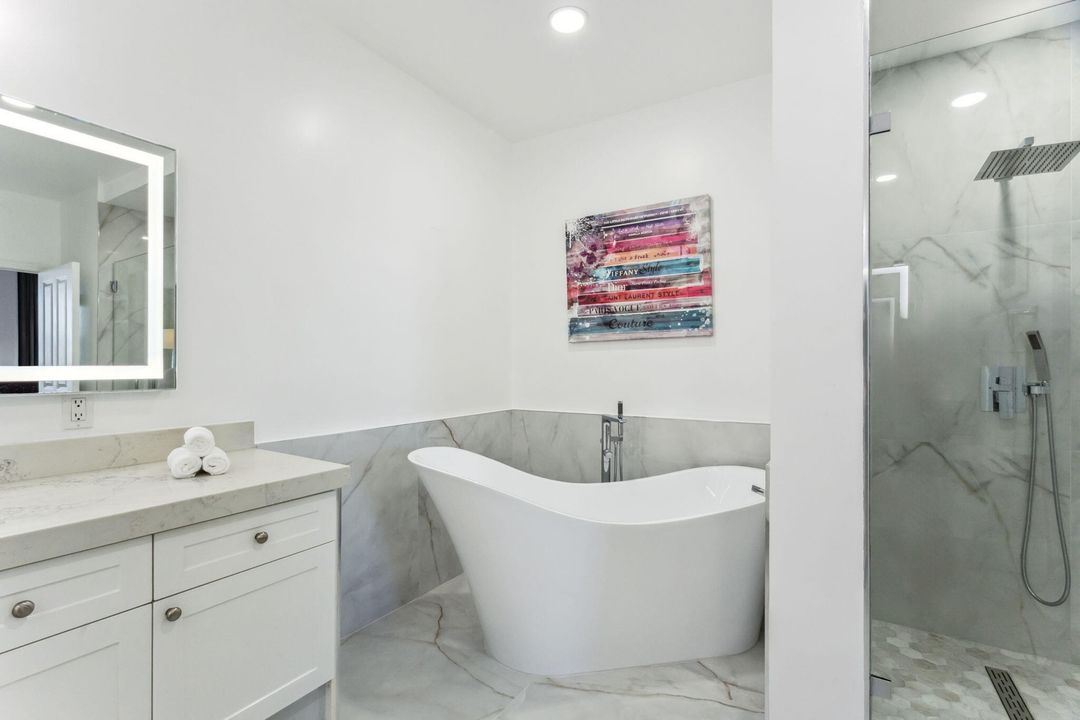 For Rent: $6,500 (2 beds, 2 baths, 1980 Square Feet)