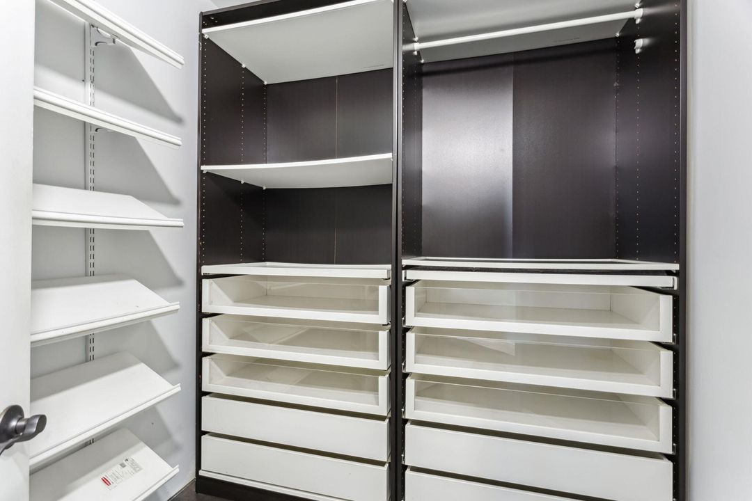 For Rent: $6,500 (2 beds, 2 baths, 1980 Square Feet)