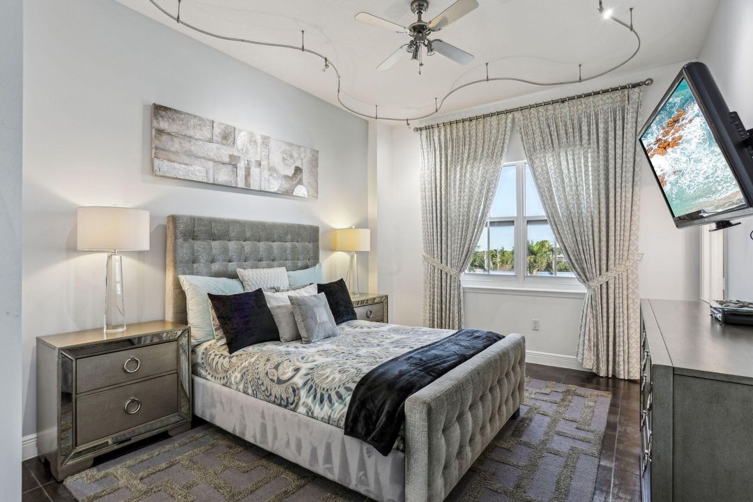 For Rent: $6,500 (2 beds, 2 baths, 1980 Square Feet)