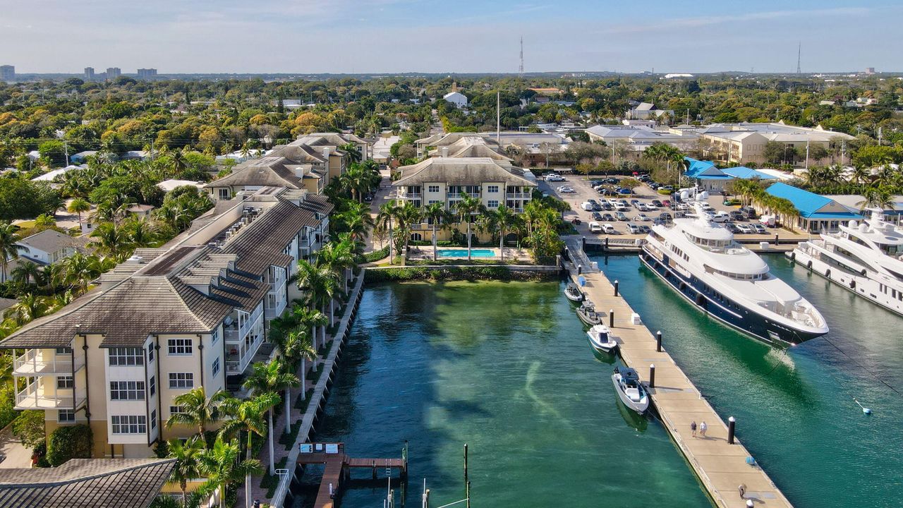 For Rent: $6,500 (2 beds, 2 baths, 1980 Square Feet)