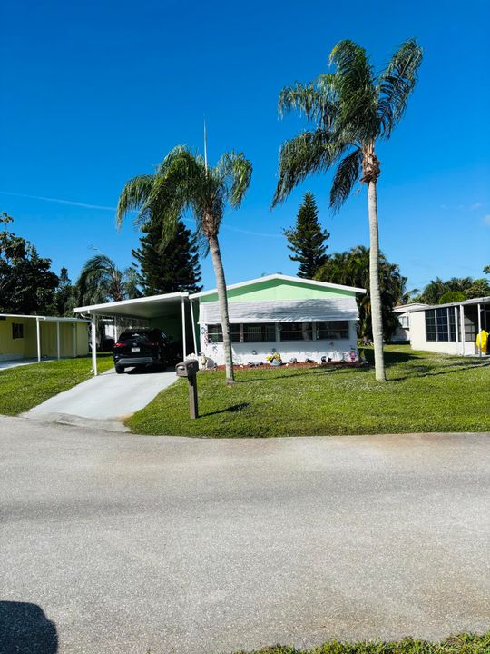 For Sale: $55,000 (2 beds, 2 baths, 940 Square Feet)