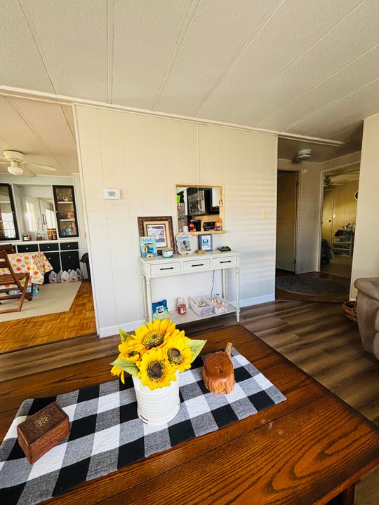 For Sale: $55,000 (2 beds, 2 baths, 940 Square Feet)