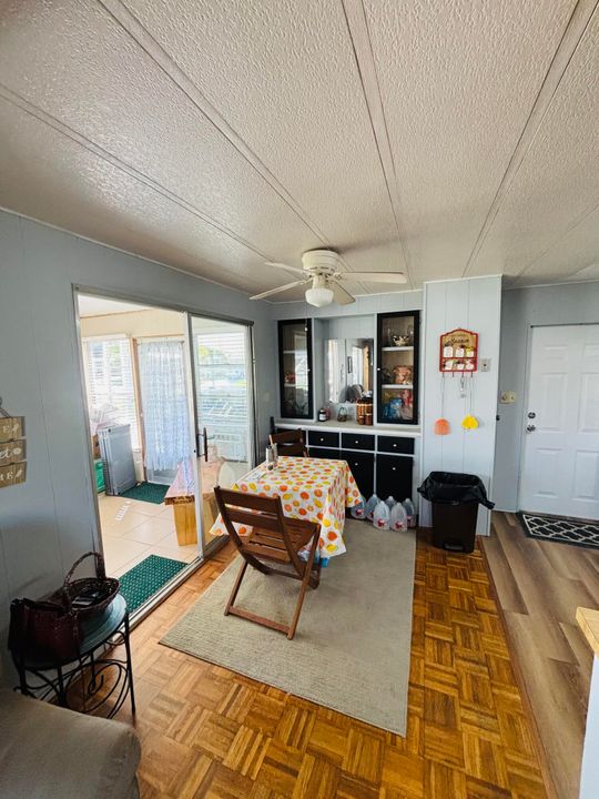 For Sale: $55,000 (2 beds, 2 baths, 940 Square Feet)