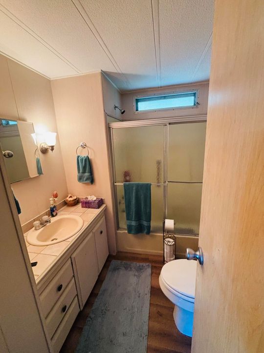 For Sale: $55,000 (2 beds, 2 baths, 940 Square Feet)