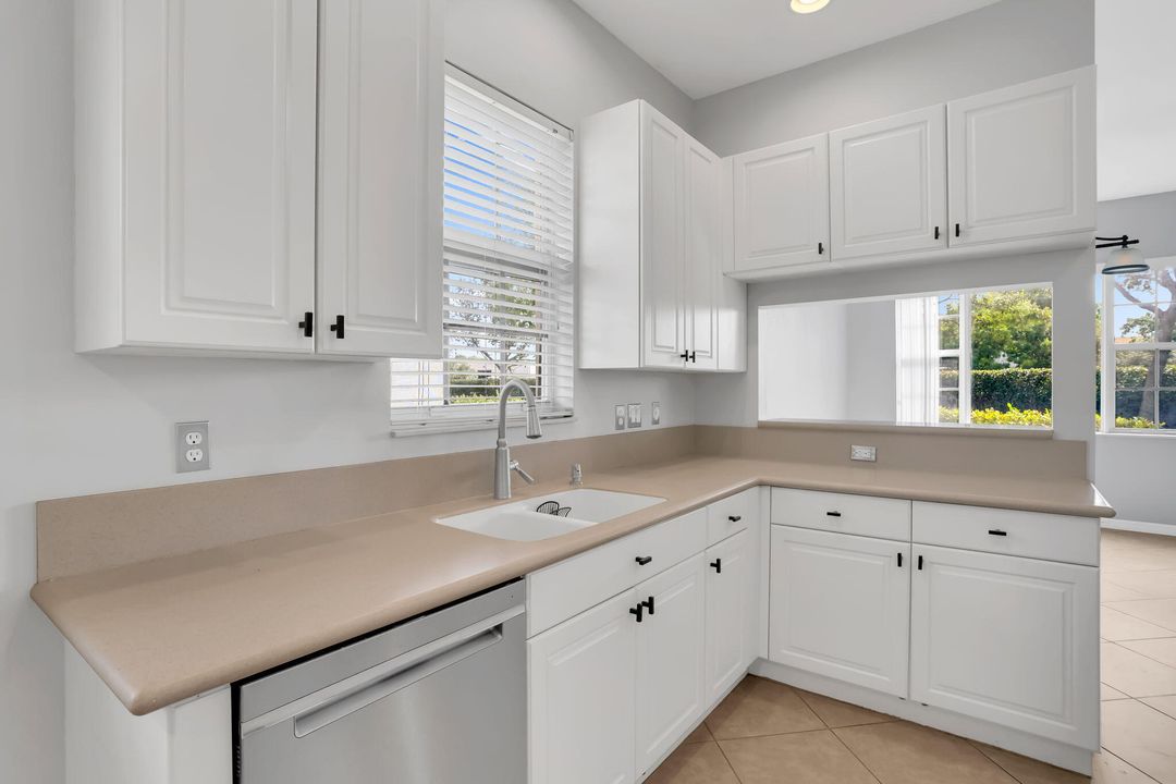 For Rent: $3,600 (3 beds, 2 baths, 2209 Square Feet)