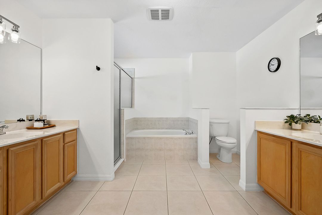 合同活跃: $375,000 (3 贝兹, 2 浴室, 1842 平方英尺)