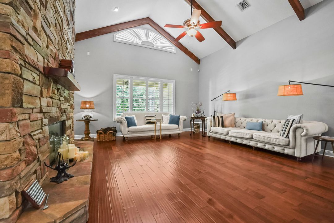 На продажу: $1,695,000 (5 спален, 3 ванн, 3932 Квадратных фут)