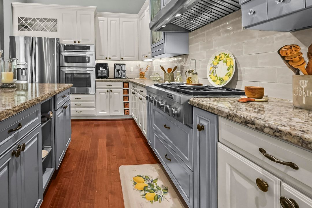 На продажу: $1,695,000 (5 спален, 3 ванн, 3932 Квадратных фут)