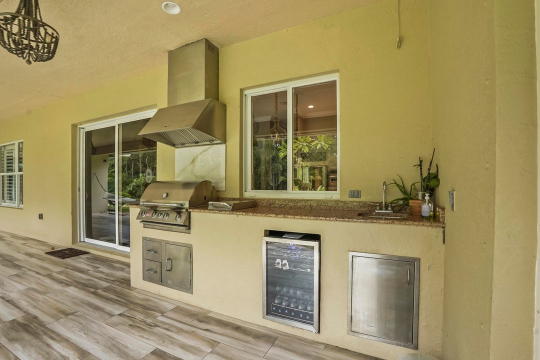 На продажу: $1,695,000 (5 спален, 3 ванн, 3932 Квадратных фут)