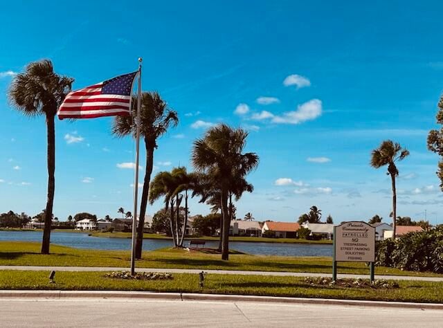 For Sale: $465,000 (3 beds, 2 baths, 1884 Square Feet)