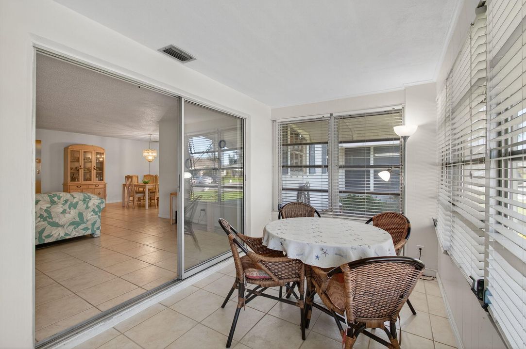 For Sale: $139,000 (1 beds, 1 baths, 1080 Square Feet)